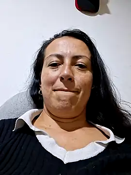 Lauryn Jones online show from 06/01/26, 01:29