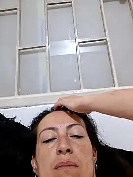 Lauryn Jones online show from 06/14/26, 07:27