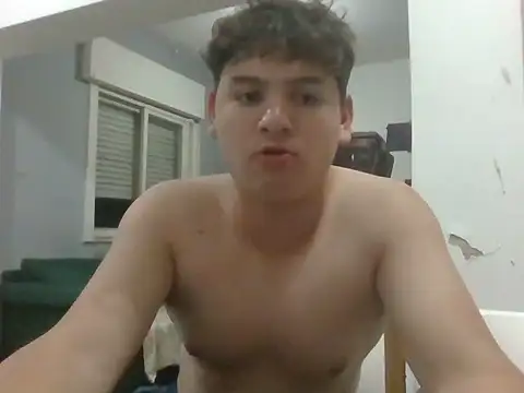 Snapshot of Myboy0020 chatting on 11/24/25, 01:49 Myboy0020 online show from 11/24/25, 01:49