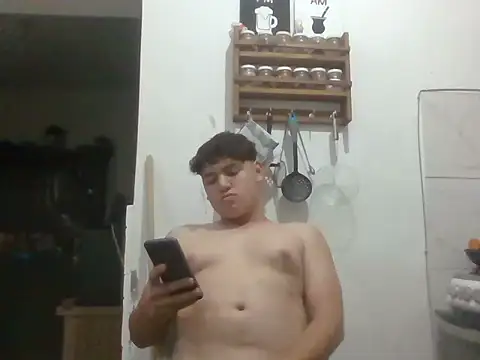 Snapshot of Myboy0020 chatting on 01/14/26, 03:34 Myboy0020 online show from 01/14/26, 03:34