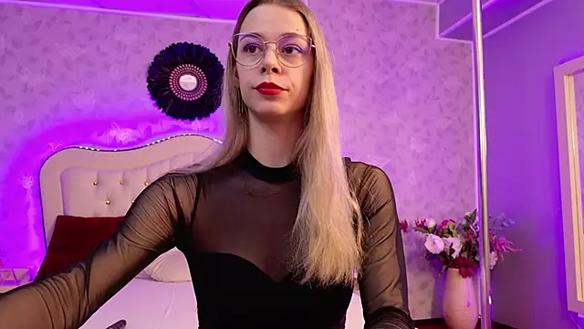 GracieCute online show from 06/20/26, 03:31
