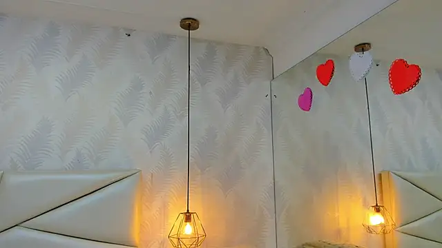 laurettedela rouse online show from 11/15/25, 10:56