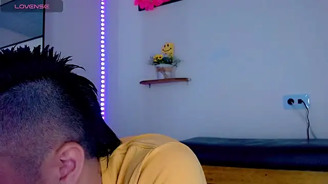 Sebastian Loaiza online show from 12/21/25, 03:52