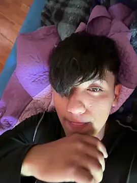 Snapshot of Elpichulotote20 chatting on 11/29/25, 08:45 Elpichulotote20 online show from 11/29/25, 08:45