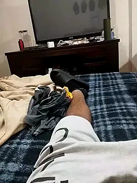 Snapshot of Elpichulotote20 chatting on 02/22/26, 07:51 Elpichulotote20 online show from 02/22/26, 07:51