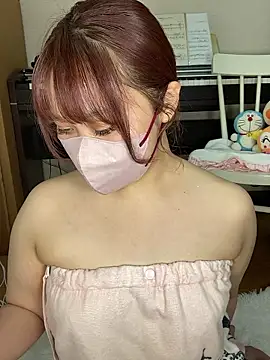 Snapshot of reika33 chatting on 03/29/26, 12:38 reika33 online show from 03/29/26, 12:38