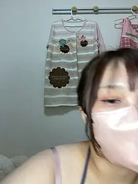 Snapshot of reika33 chatting on 04/30/26, 01:50 reika33 online show from 04/30/26, 01:50