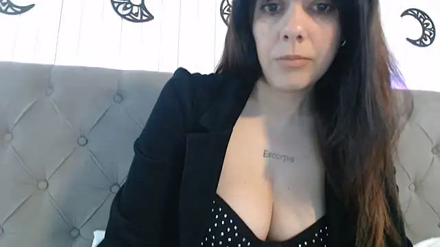 Snapshot of mickystrumia23 chatting on 06/21/26, 02:08 mickystrumia23 online show from 06/21/26, 02:08