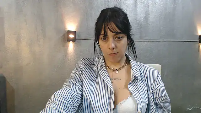 Snapshot of mickystrumia23 chatting on 07/01/26, 09:25 mickystrumia23 online show from 07/01/26, 09:25