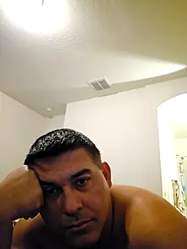 Snapshot of Jlethal67 chatting on 11/30/25, 11:31 Jlethal67 online show from 11/30/25, 11:31