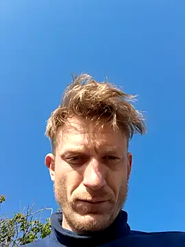 jigglethaypussi online show from 04/27/26, 06:44