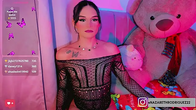 Snapshot of SexyNaza_1 chatting on 12/19/25, 05:14 SexyNaza 1 online show from 12/19/25, 05:14