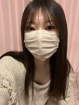 Snapshot of Kanna_072_ chatting on 11/27/25, 04:03 Kanna 072 online show from 11/27/25, 04:03