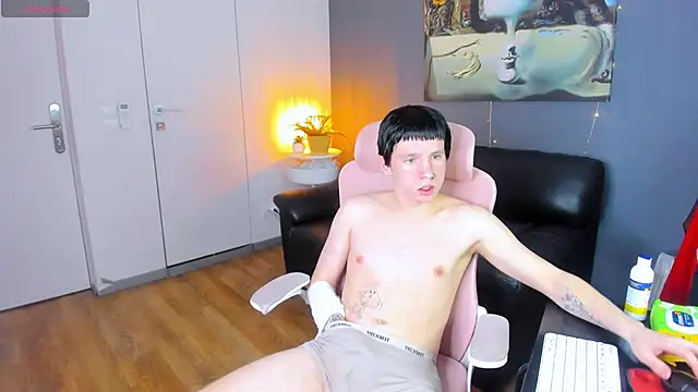 Snapshot of CutieKai_ chatting on 04/09/26, 09:53 CutieKai online show from 04/09/26, 09:53