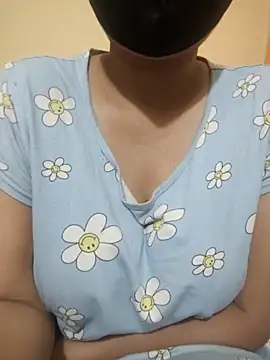mouni499 online show from 04/28/26, 05:34