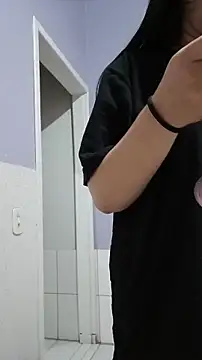 Snapshot of Allyardosia chatting on 12/20/25, 01:23 Allyardosia online show from 12/20/25, 01:23