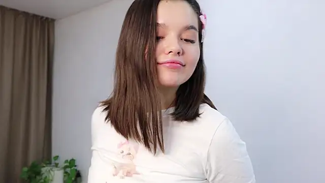 Xo Laura online show from 11/05/25, 08:36