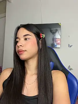 Snapshot of Milleradhara24 chatting on 02/08/26, 07:34 Milleradhara24 online show from 02/08/26, 07:34