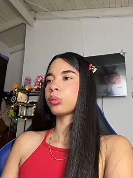 Snapshot of Milleradhara24 chatting on 02/21/26, 02:12 Milleradhara24 online show from 02/21/26, 02:12