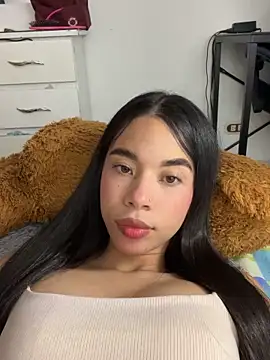 Snapshot of Milleradhara24 chatting on 03/05/26, 08:16 Milleradhara24 online show from 03/05/26, 08:16