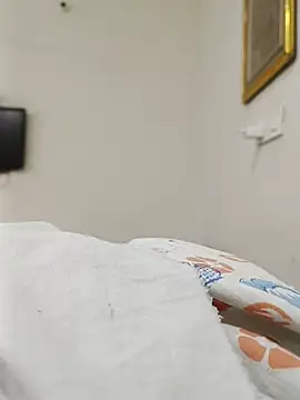 Snapshot of lucky5008 chatting on 11/03/25, 04:08 lucky5008 online show from 11/03/25, 04:08