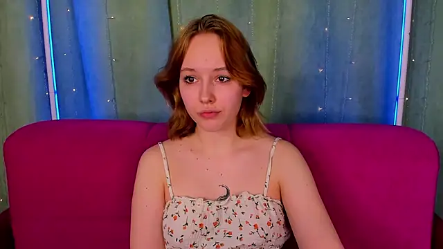 Snapshot of RikkiChoco chatting on 03/17/26, 08:28 RikkiChoco online show from 03/17/26, 08:28