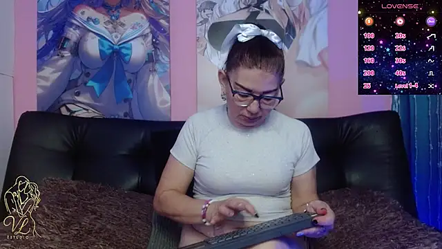 ESTEFANIA 344 online show from 06/18/26, 04:11