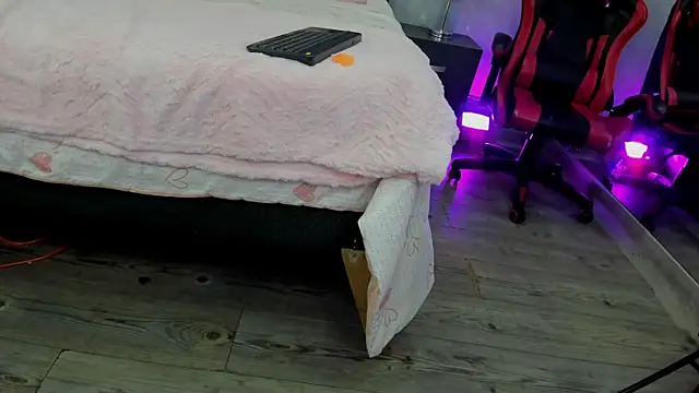 kendra london online show from 05/01/26, 11:04