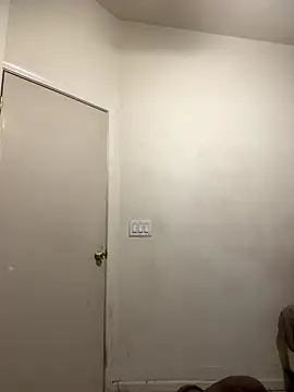 Snapshot of kittymia471 chatting on 11/02/25, 12:46 kittymia471 online show from 11/02/25, 12:46