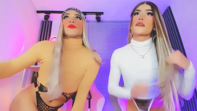 HallieAnnie online show from 11/22/25, 03:05