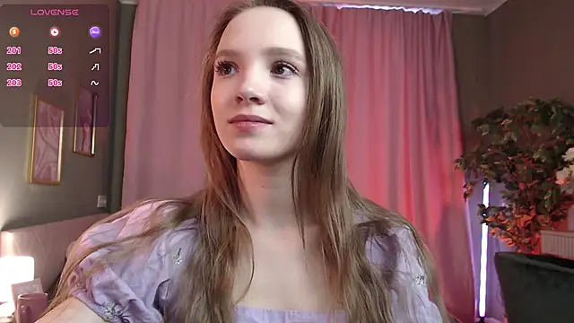 Snapshot of Adria_Arjona chatting on 02/26/26, 07:40 Adria Arjona online show from 02/26/26, 07:40