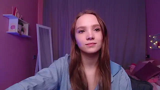 Snapshot of Adria_Arjona chatting on 03/09/26, 07:34 Adria Arjona online show from 03/09/26, 07:34