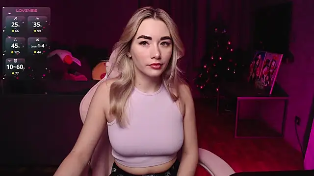 Rosie Mac online show from 12/22/25, 01:57