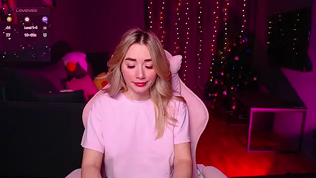 Snapshot of Rosie_Mac chatting on 01/11/26, 11:32 Rosie Mac online show from 01/11/26, 11:32