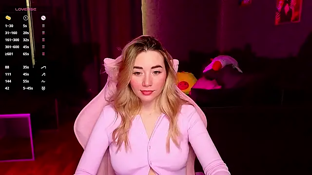 Snapshot of Rosie_Mac chatting on 02/16/26, 02:51 Rosie Mac online show from 02/16/26, 02:51