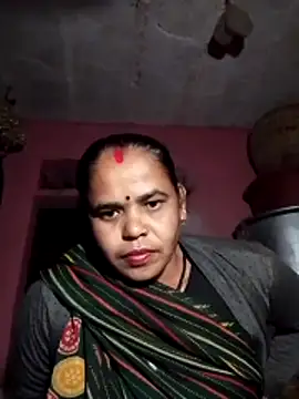 Snapshot of Hot_reeji8 chatting on 12/18/25, 07:31 Hot reeji8 online show from 12/18/25, 07:31