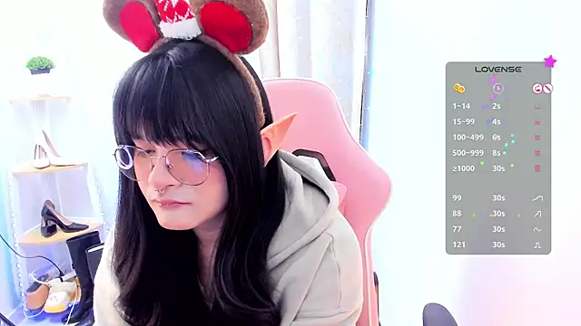 Snapshot of Omorimori chatting on 11/22/25, 02:49 Omorimori online show from 11/22/25, 02:49