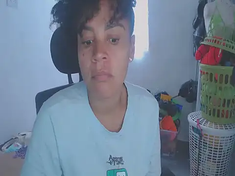 shayna cute online show from 05/19/26, 08:59