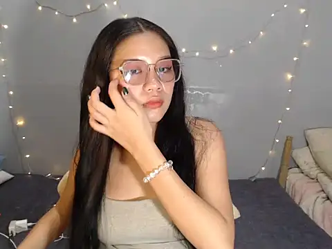 hotsexyreb online show from 12/23/25, 04:54