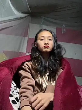 Snapshot of Li_ve chatting on 11/19/25, 02:55 Li ve online show from 11/19/25, 02:55