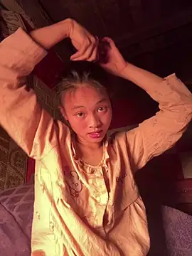 Snapshot of Li_ve chatting on 03/16/26, 06:17 Li ve online show from 03/16/26, 06:17