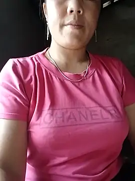 Snapshot of Sara_pusyy chatting on 07/23/26, 01:08 Sara pusyy online show from 07/23/26, 01:08