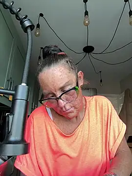 Snapshot of Angel-LinaX chatting on 06/18/26, 07:18 Angel-LinaX online show from 06/18/26, 07:18
