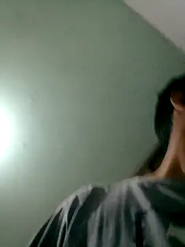 Snapshot of Yerackhip chatting on 12/16/25, 05:29 Yerackhip online show from 12/16/25, 05:29