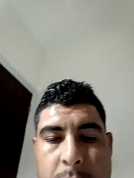 Snapshot of Yerackhip chatting on 01/07/26, 05:32 Yerackhip online show from 01/07/26, 05:32