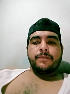 Snapshot of Yerackhip chatting on 02/14/26, 02:41 Yerackhip online show from 02/14/26, 02:41