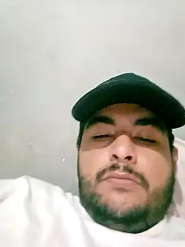 Snapshot of Yerackhip chatting on 02/17/26, 01:35 Yerackhip online show from 02/17/26, 01:35