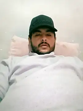 Snapshot of Yerackhip chatting on 02/22/26, 09:24 Yerackhip online show from 02/22/26, 09:24