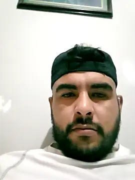 Snapshot of Yerackhip chatting on 03/08/26, 10:41 Yerackhip online show from 03/08/26, 10:41