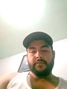 Snapshot of Yerackhip chatting on 03/14/26, 11:43 Yerackhip online show from 03/14/26, 11:43